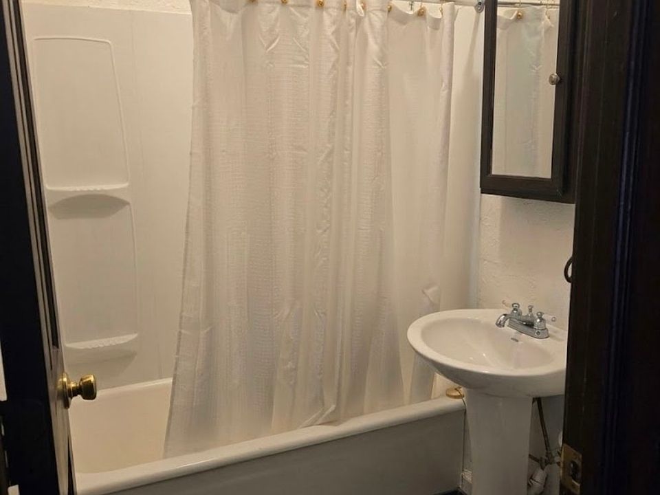 2nd image of 1480 N Logan St APT 202