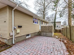 208 Pinecrest Rd, Oakhurst, NJ 07755