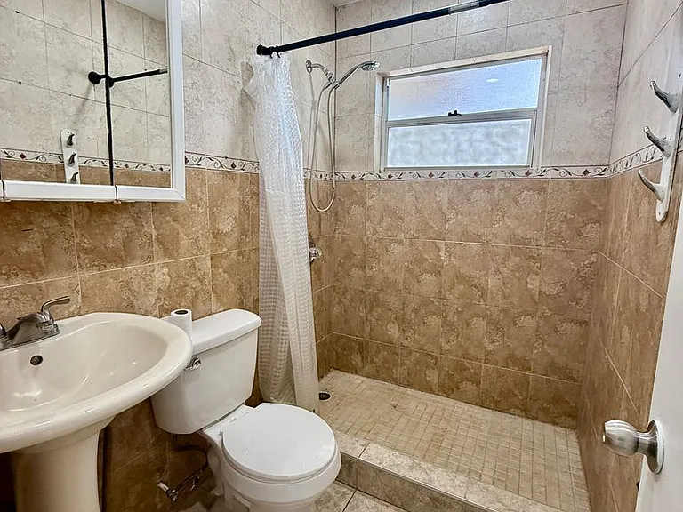 1109 Marlowe Ave — Photo 9