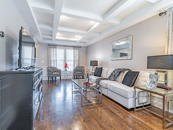 4th image of 913 Ferdinand Ave