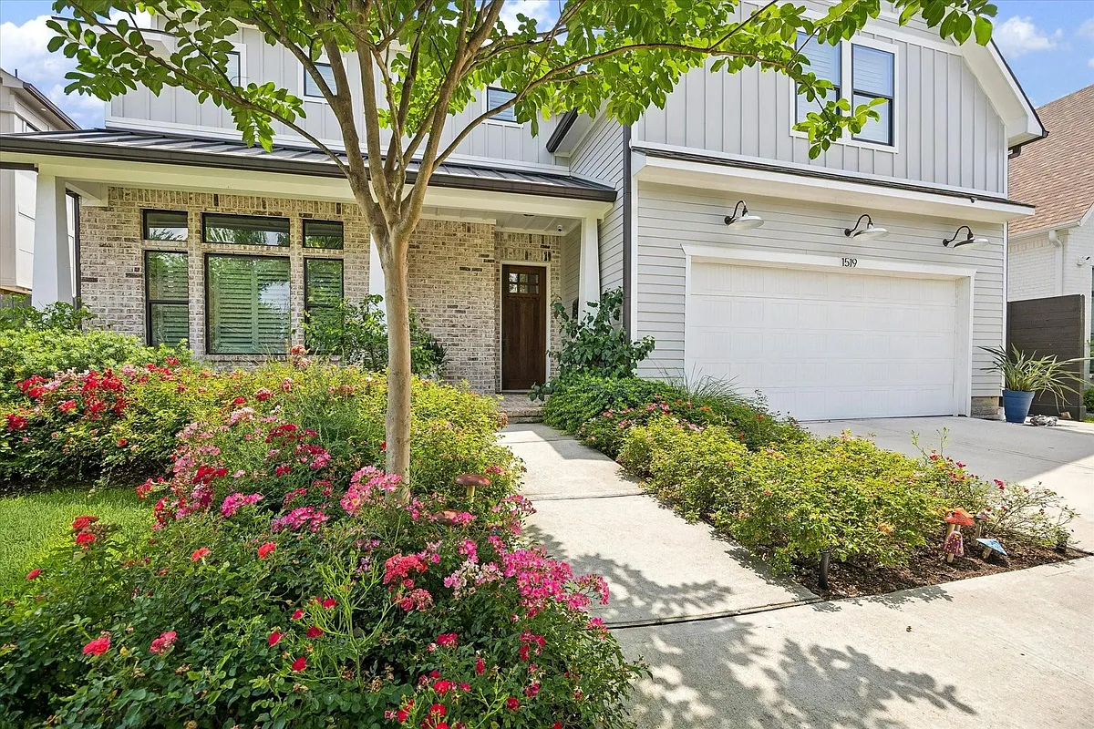 Building Photo - 1519 Richelieu Ln