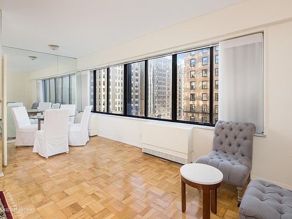 2nd image of 900 Park Ave APT 11D