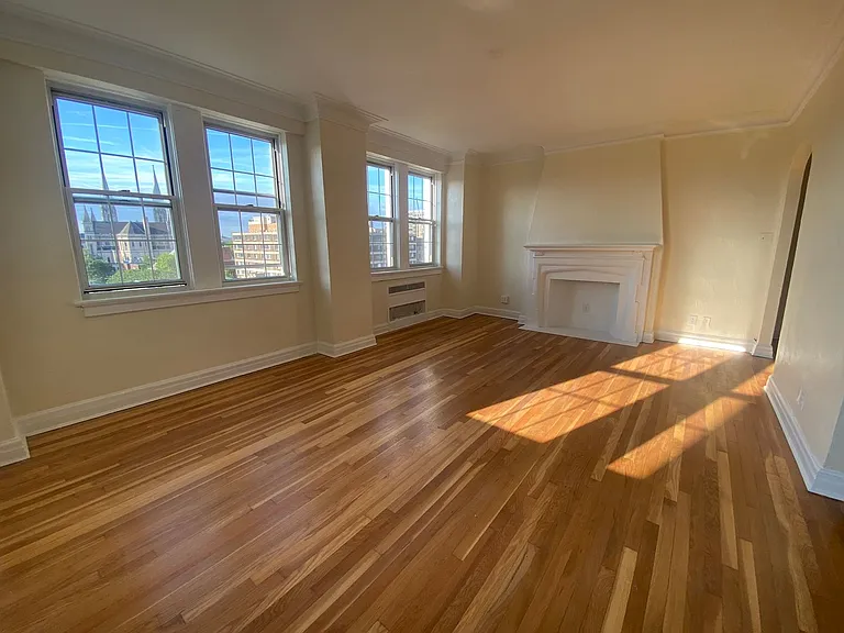 New King Edward Apartments — Photo 266