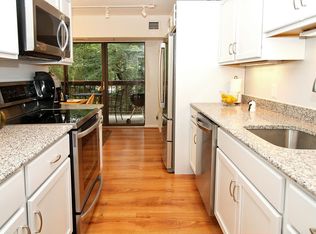 2243 Castle Rock Sq APT 11C, Reston, VA 20191