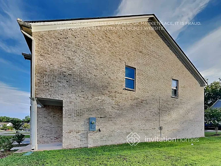 516 Moline Way — Photo 18