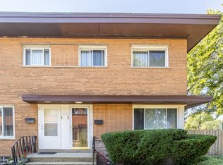 10043 Frontage Rd #A, Skokie, IL 60077