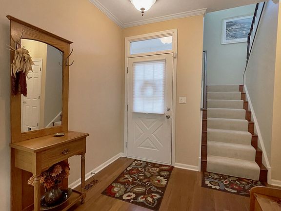 2nd image of 105 Tanglewood Dr