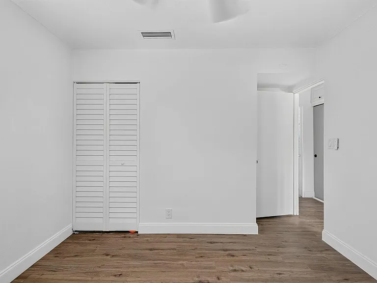 540 NE 61st St — Photo 19
