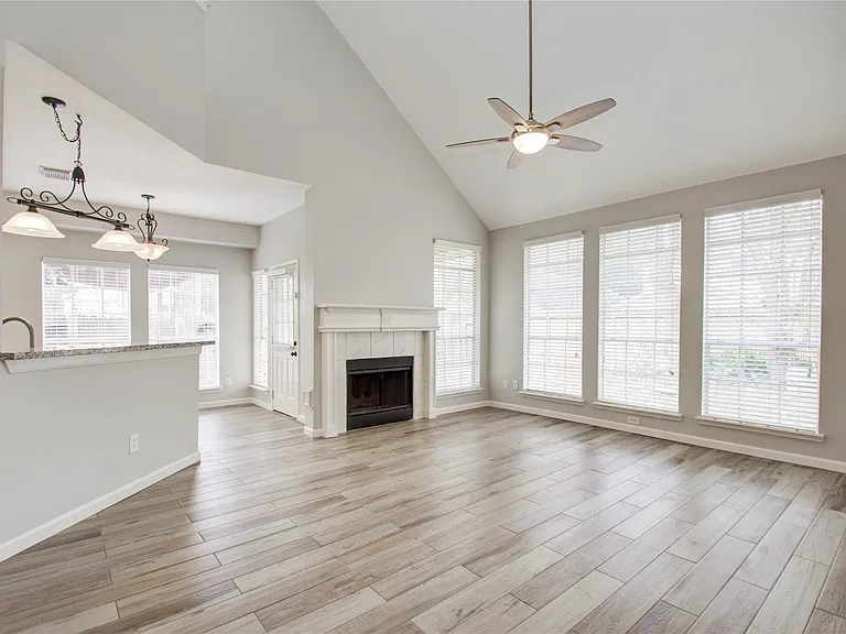 24302 Schivener House Ln — Photo 8