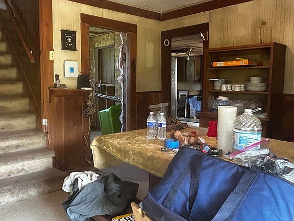 5th image of 458 Chesock Rd