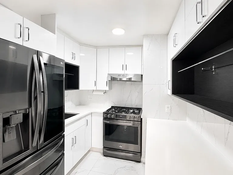 100 Beekman St #26H — Photo 6