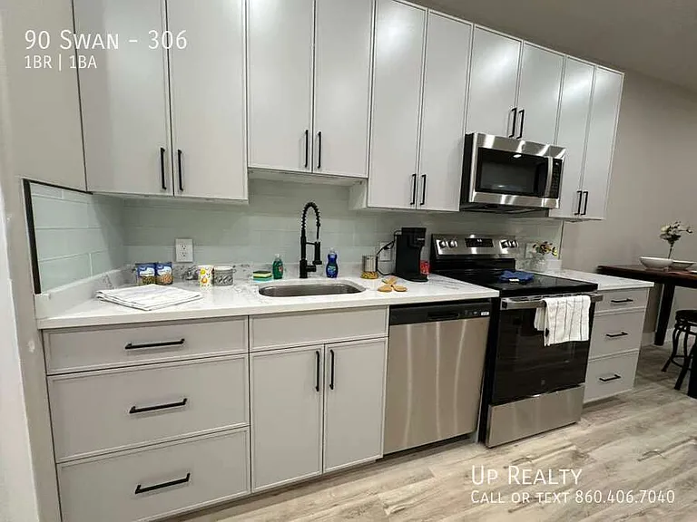 90 N Swan St #306 — Photo 27