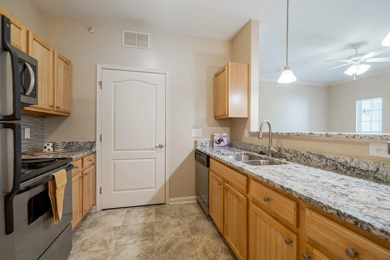 Carden Place Apartment Homes — Photo 2
