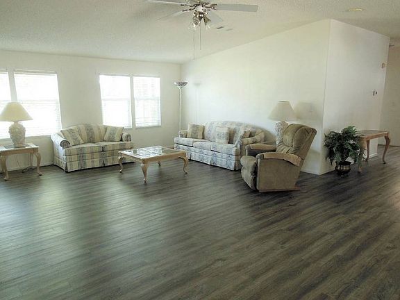 2nd image of 1551 Deverly Dr