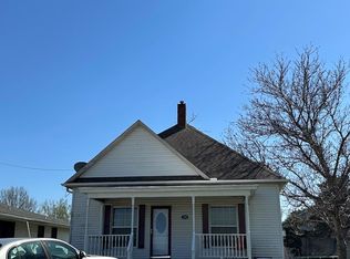 1105 E Monroe St, Mount Ayr, IA 50854