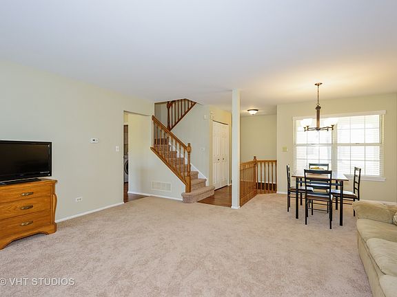 5th image of 30W102 Willow Ln