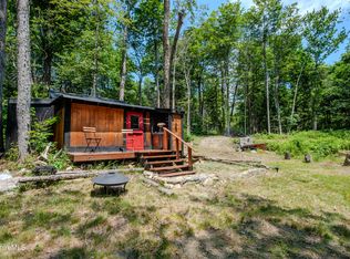 258 Captain Whitney Rd, Becket, MA 01223