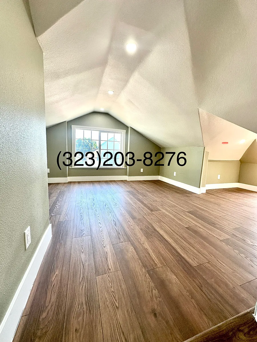 Building Photo - 175 E B St #B