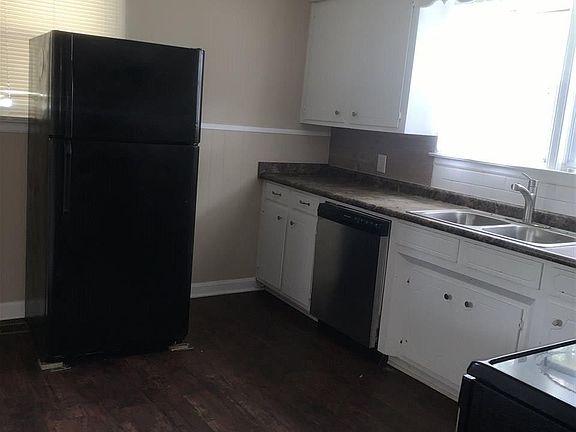 3rd image of 211 Oakway Ave #215