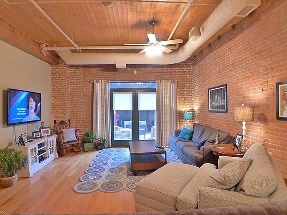 2nd image of 635 W Lakeside Ave APT 504
