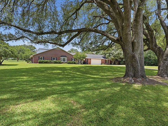 4th image of 1769 Vineyard Way