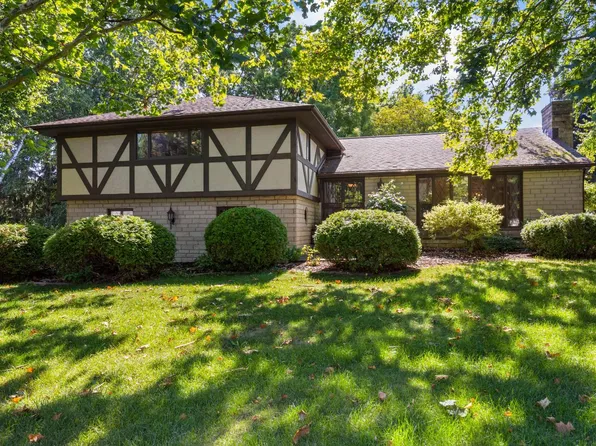 3816 James Ave, Huron, OH 44839