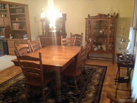 4th image of 80 Old Orchard Ln