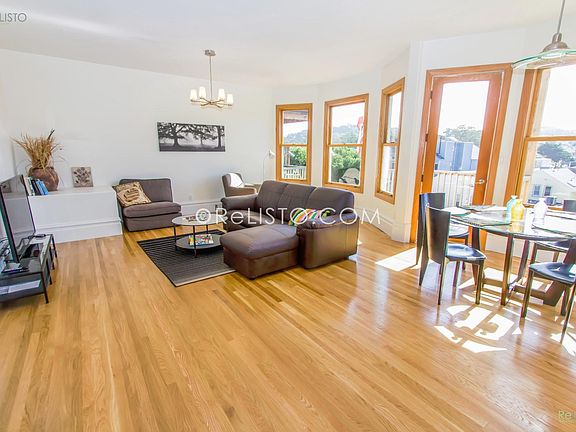 2nd image of 1318 Hayes St