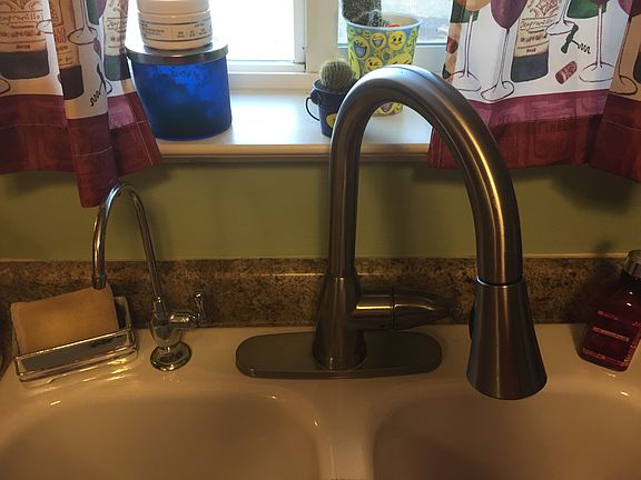 Upgraded pull out sprayer