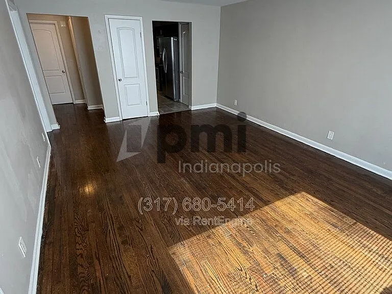 14992 Allisonville Rd — Photo 21