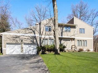 7 Spencer Ct, Orangeburg, NY 10962