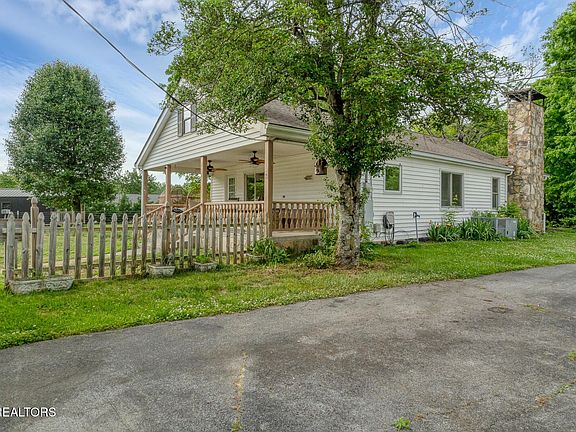 2nd image of 1533 Middlesettlements Rd
