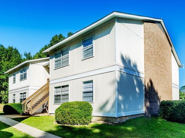 Four Seasons | 133 East Dr, Mobile, AL