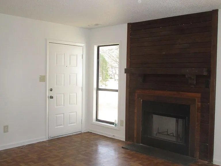 316 Pine Valley Rd — Photo 4