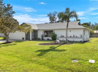 715 SE 9th Pl, Cape Coral, FL 33990
