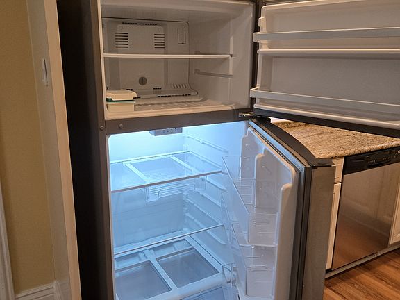 4th image of 121 Brodia Way