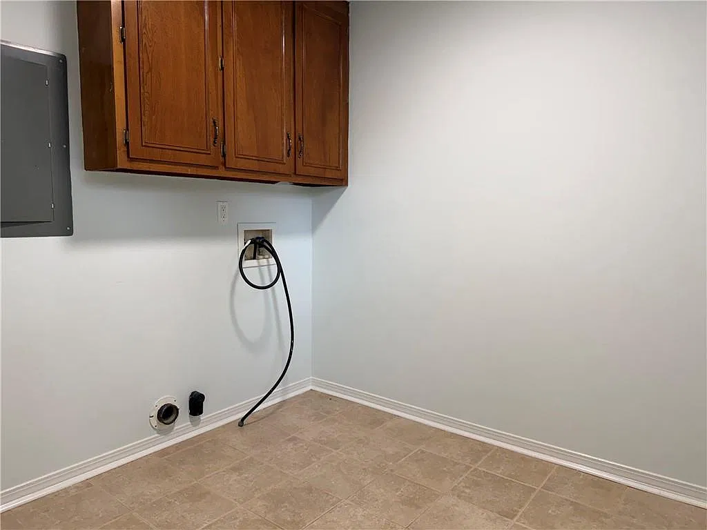 4 bed, 6.0 bath, 1768 sqft, $1,450 — Photo 4