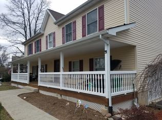 24 Campbell Ave, Airmont, NY 10901
