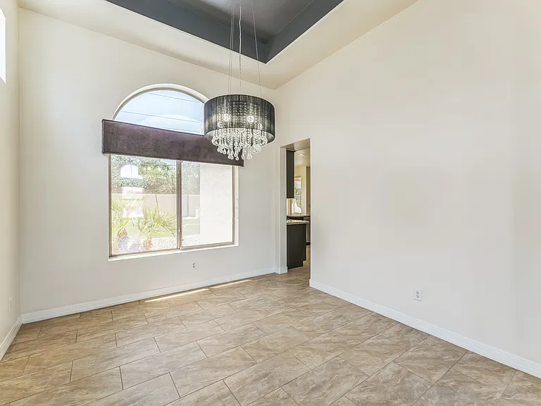 1111 W Washington Ave — Photo 26