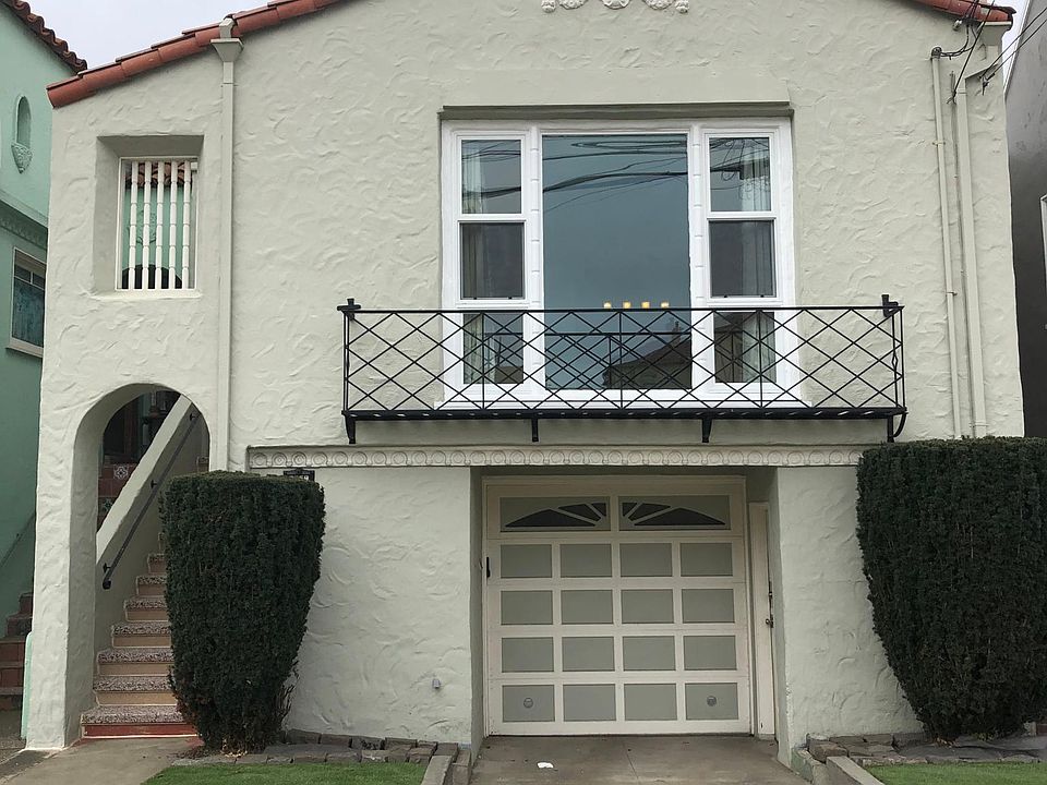 1st image of 2559 18th Ave