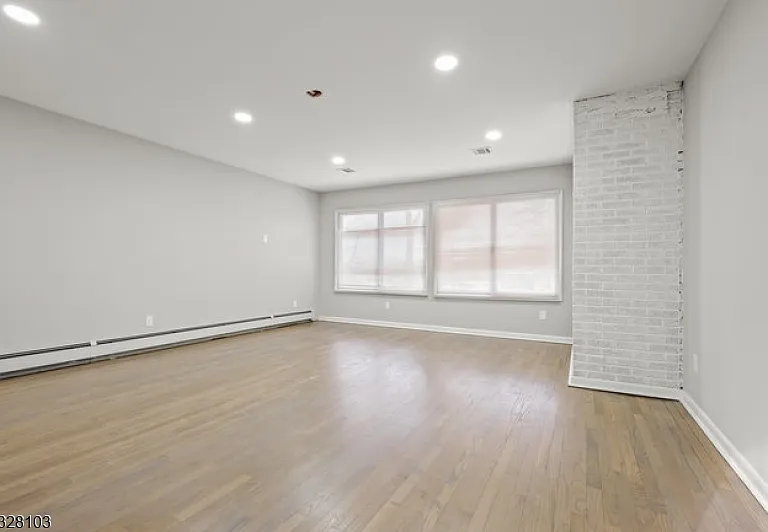 427 Meyersville Rd — Photo 6