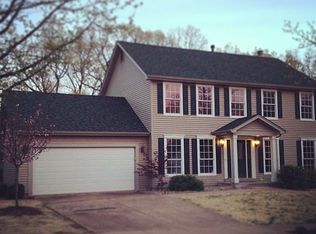 1340 Point Mariner Dr, Fenton, MO 63026