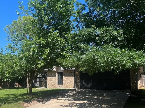 2524 Craig Ln, Denton, TX 76209