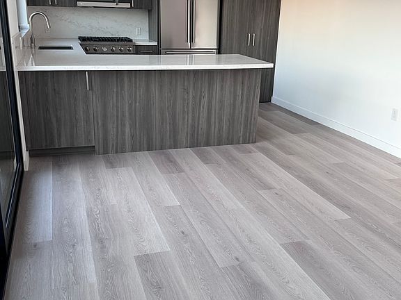 4th image of 2408 Highland Ave #A