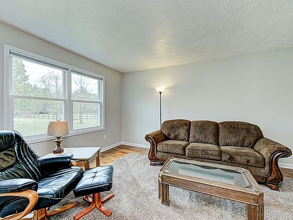 4th image of 2460 N County Road 600 E