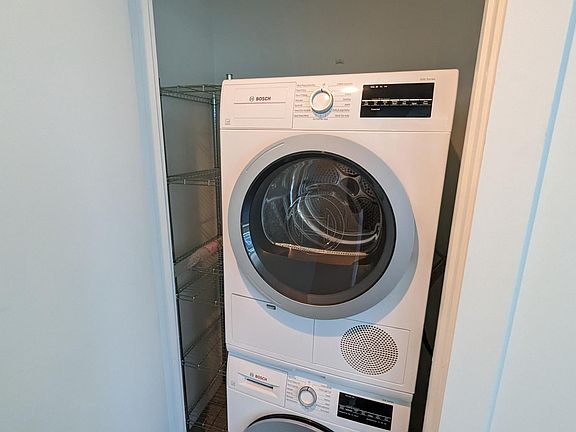 4th image of 1000 3rd St #613