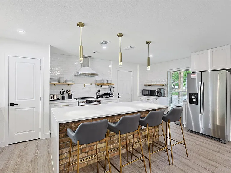 1208 Mayleaf Dr — Photo 11