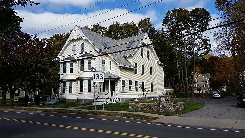 107 Central St #2