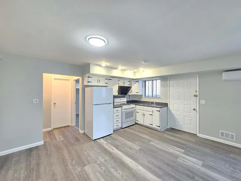 222 Monahan Ave #1 — Photo 2