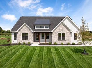 N63W35852 Frederick DRIVE, Oconomowoc, WI 53066